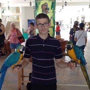 Meet your Posher, Corey